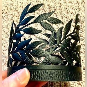 🍁 BLACK LEAF WRAPPED 3 Wick Candle Holder Bath Body Retired Used Twice